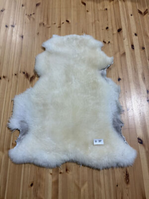 British Sheepskin Rug BSR37